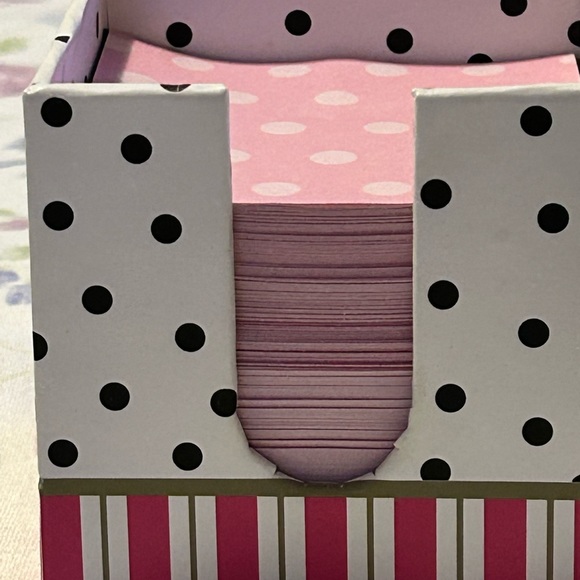 Note paper and holder - Picture 2 of 3